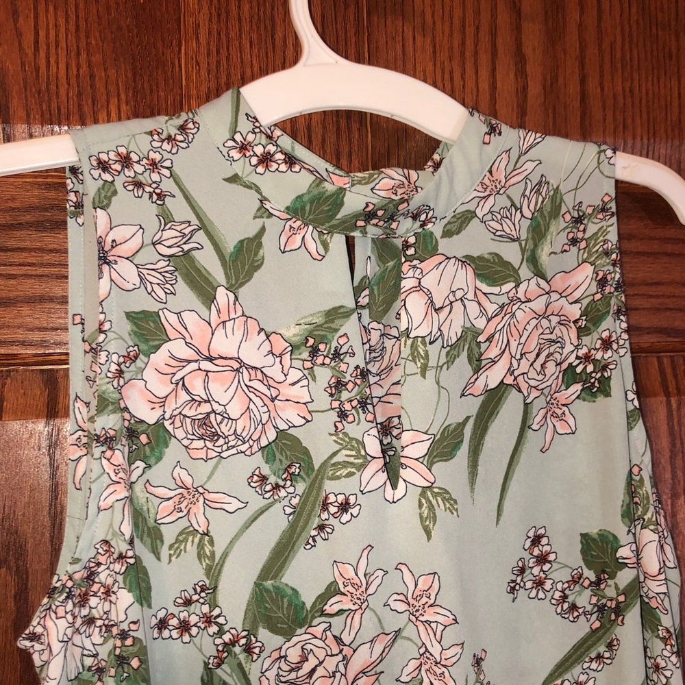 LOFT Sleeveless Floral Blouse - Light Green - Picture 4 of 8